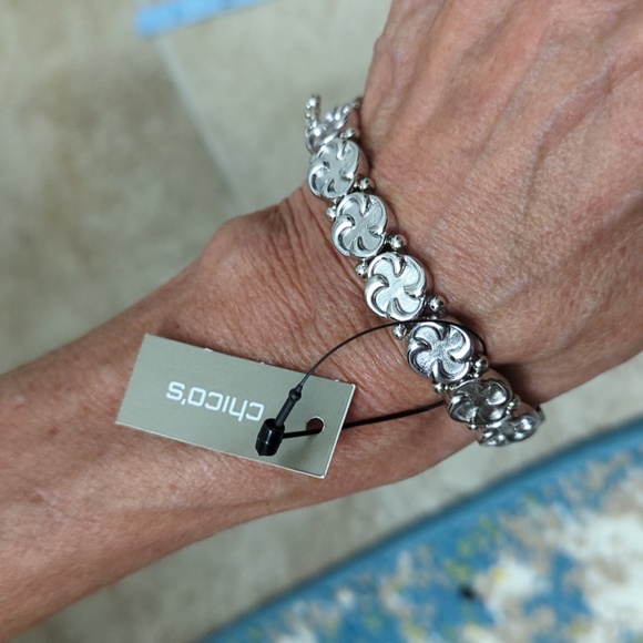 NWT Chico's Mora Bracelet - Picture 2 of 4